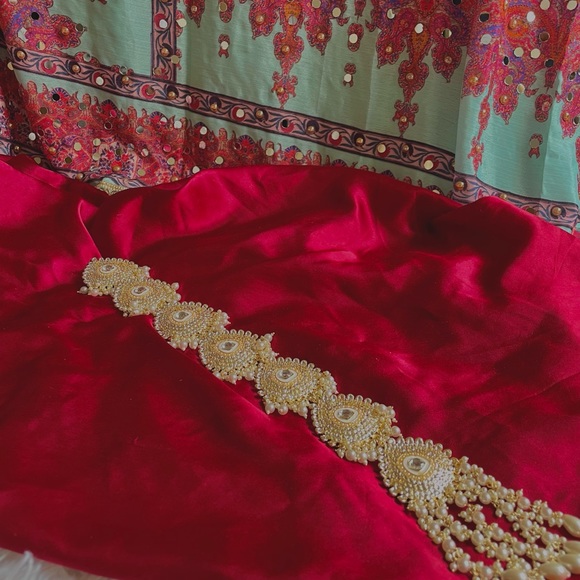 Pranda Hair Accessory - Picture 3 of 3